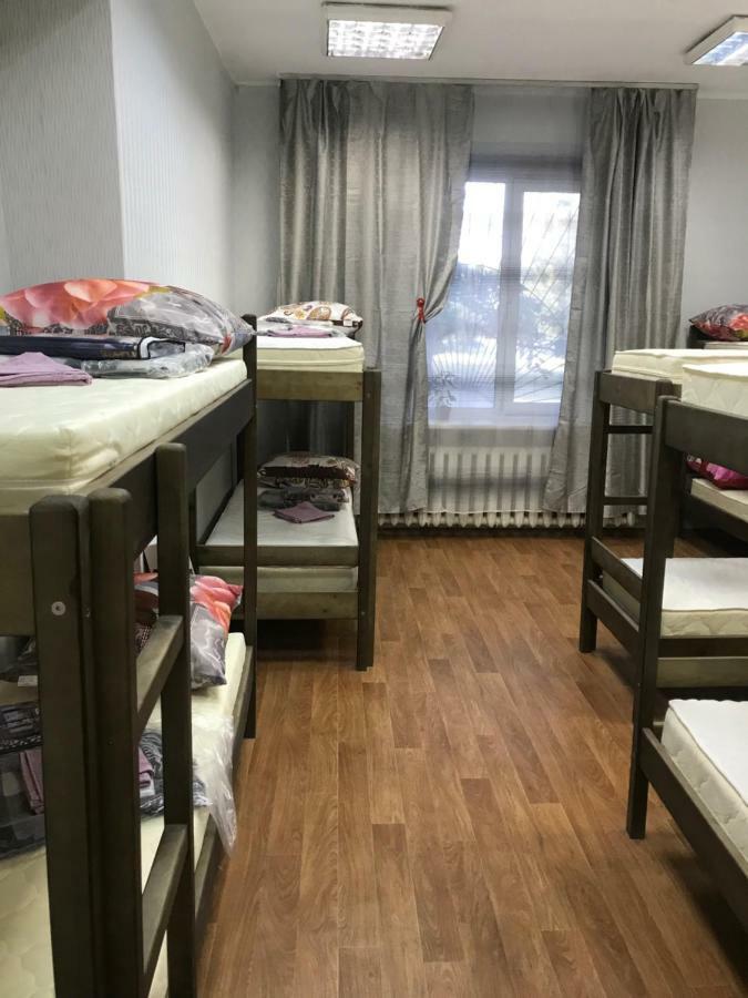 Ararat-Demeevskaya Hostel Kiev Exterior foto