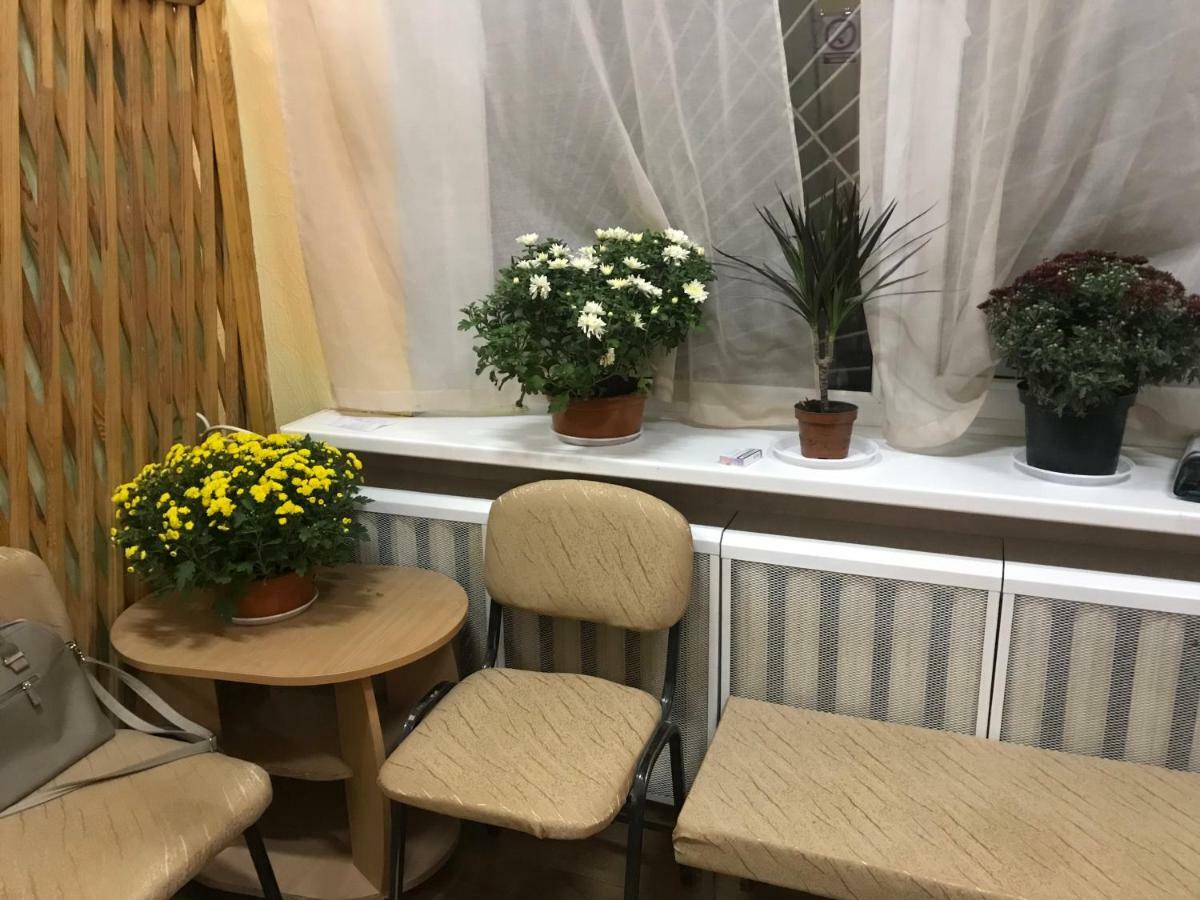 Ararat-Demeevskaya Hostel Kiev Exterior foto